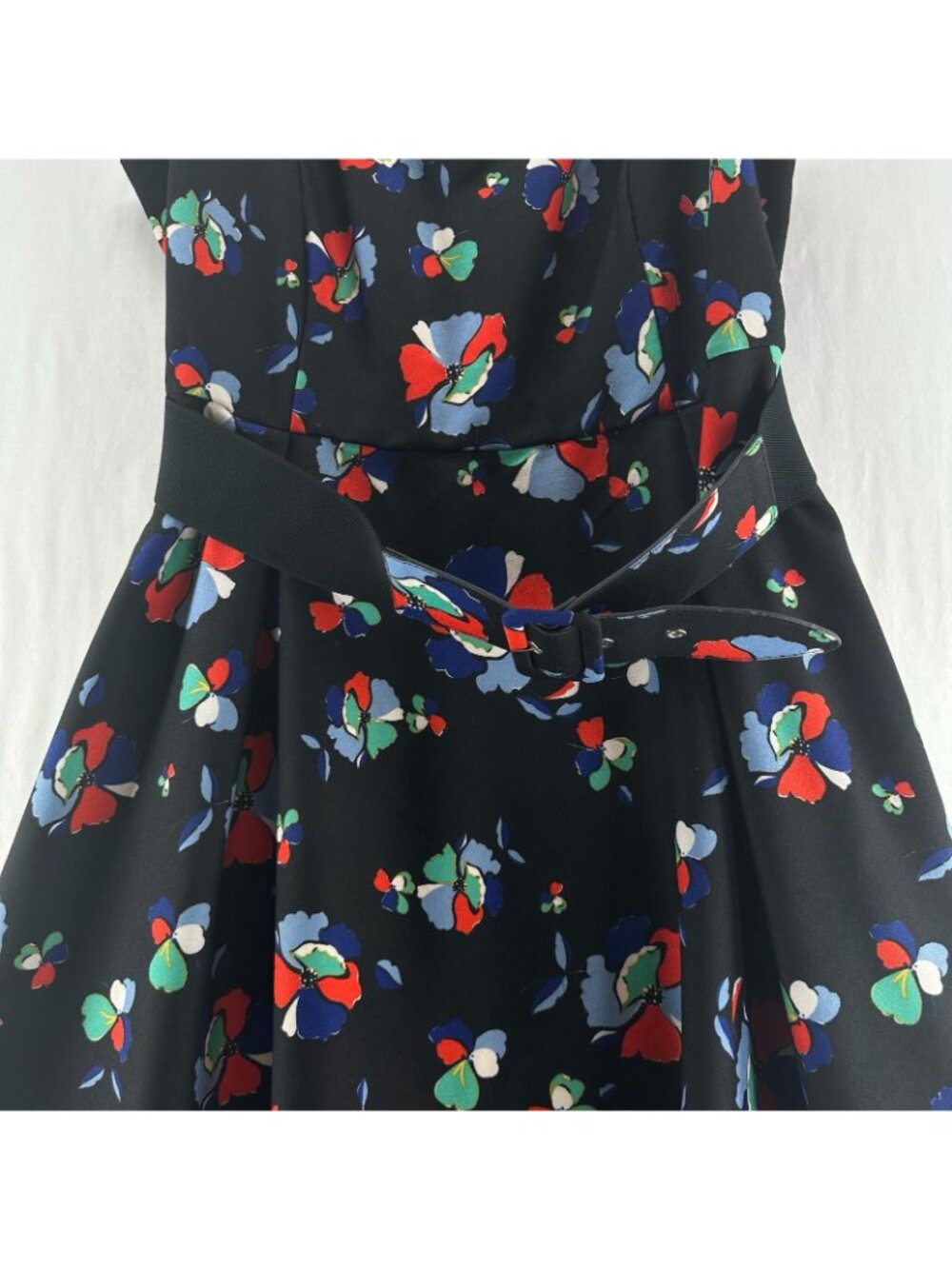 City Chic Floral V-Neck Dress Womens Sz L/20 Sleeveless Belted A-Line Black - Picture 4 of 13